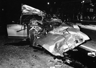 Illustration for article titled This Hollywood starlet’s gruesome death changed the highway forever